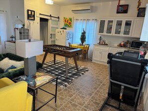 Smart TV, fireplace, video games, DVD player