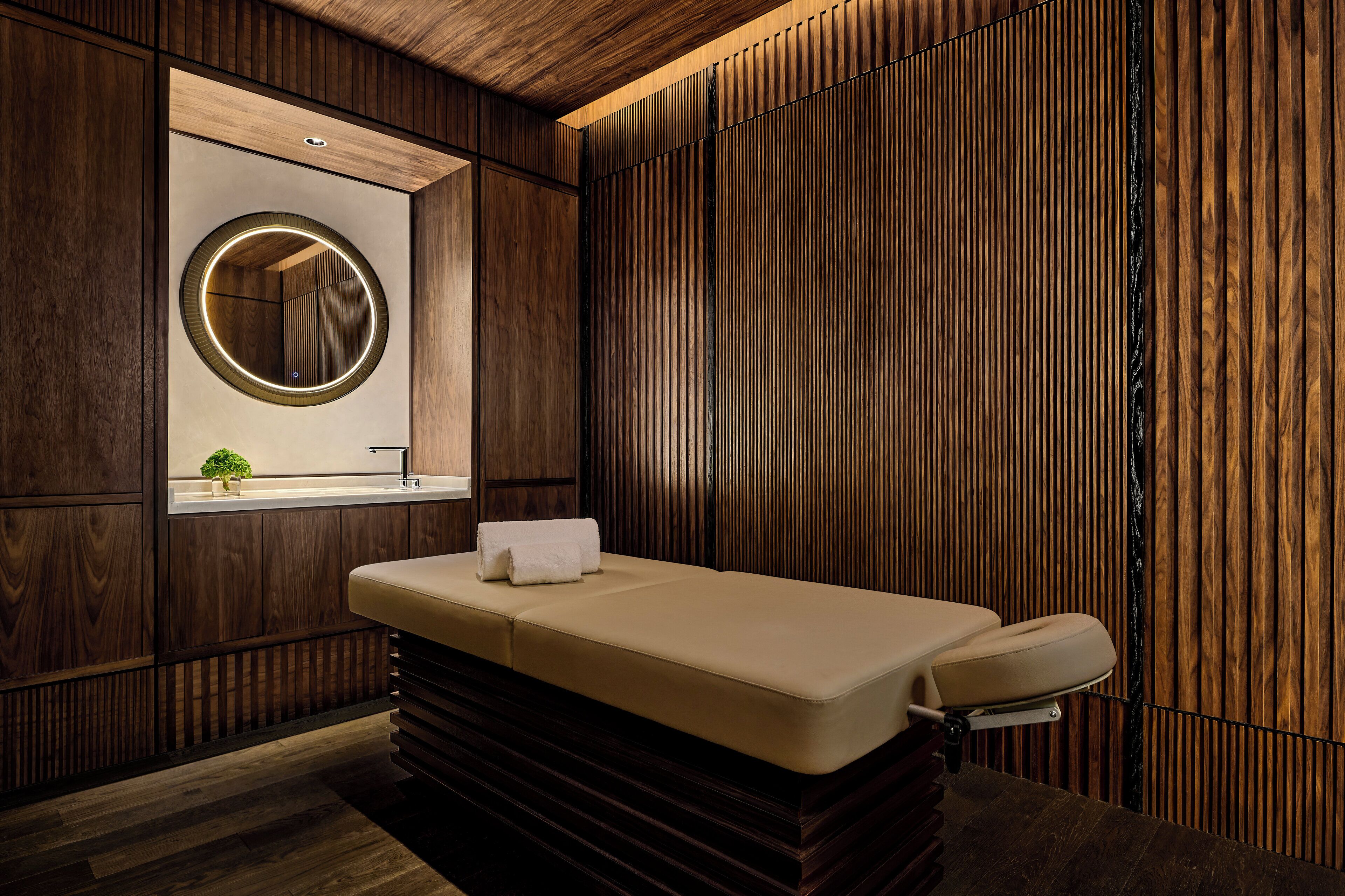 Suite (Zermatt) | Premium bedding, free minibar, in-room safe, blackout curtains