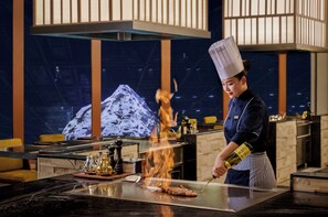 Restaurant - Shanghai Snow World Hotel, Vignette Collection by IHG (Shanghai)