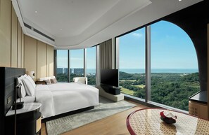 View from room - HUALUXE Shenzhen Bao'an by IHG (Shenzhen)