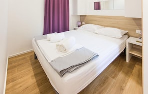 3 bedrooms, free WiFi, bed sheets