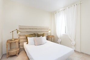 1 bedroom, iron/ironing board, WiFi, bed sheets - Tranquil Coastal Escape, Porís de Abona (Porís de Abona)