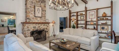 Smart TV, fireplace, books