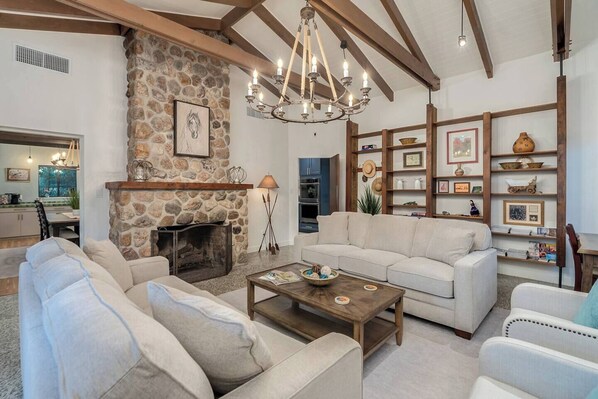 Smart TV, fireplace, books