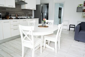 Appartement Deluxe, vue piscine | Cuisine privée