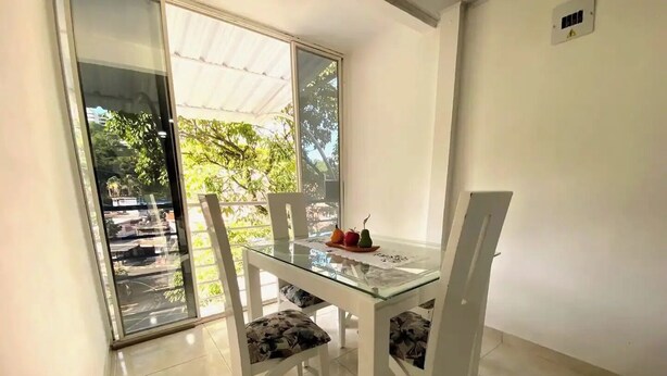 Dining - Apartamento grande y central (Cali)