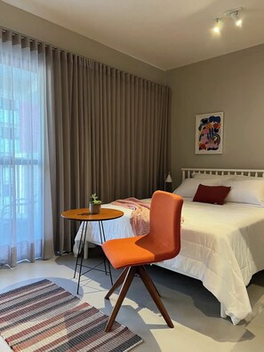 1 bedroom, bed sheets - NIK Close to Paulista Avenue, Oscar Freire and Clinics (Pinheiros São Paulo)
