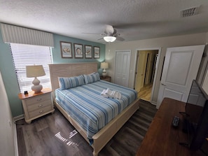 9 bedrooms, iron/ironing board, WiFi, bed sheets - Luxary with style Sum (Davenport)