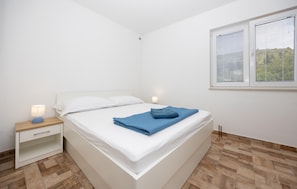 1 habitación, cuna de viaje, wifi gratis y ropa de cama