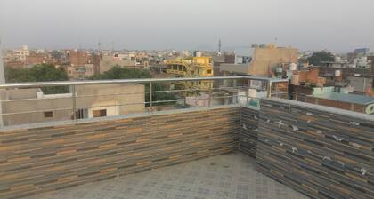 Bedrooms with Private Bath - 401