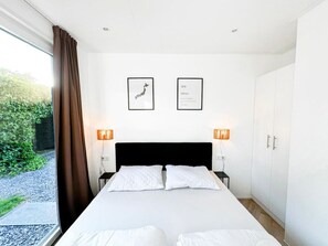 2 bedrooms, WiFi, bed sheets