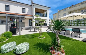 Terrace/patio - Gorgeous home in Stinjan (Stinjan)