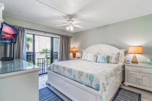 1 bedroom, iron/ironing board, WiFi, bed sheets - Castle Reef 327 beautiful, lush, views! (New Smyrna Beach)