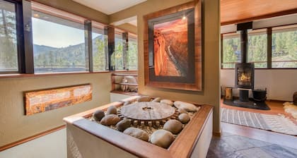 Spire Chalet at Alpine Meadows - 4BR 4.5 BA W/ Hot Tub & Ski Shuttle
