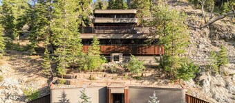 Spire Chalet at Alpine Meadows - 4BR 4.5 BA W/ Hot Tub & Ski Shuttle