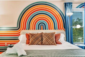 5 bedrooms, iron/ironing board, free WiFi, bed sheets