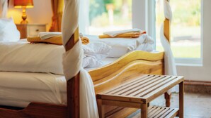 2 bedrooms, WiFi (free), bed sheets - House Resime in the Harz. Breakfast and half-board, banquet hall bookable. (Sankt Andreasberg)