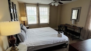 Unclassified image, 2 of 9, button - 2BR WD Near Forest Park near BJ Hospital (St. Louis)