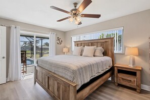 3 bedrooms, iron/ironing board, free WiFi, bed sheets - Cape Coral 3 Bedroom Private Pool Home - Canal Access (Cape Coral)