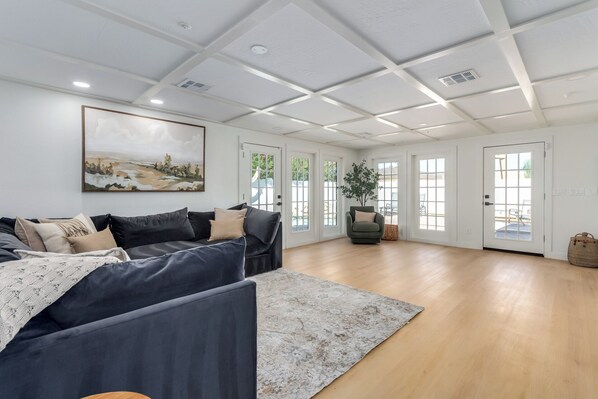 TV connectée, cheminée