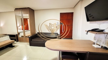 Apartamento superluxo | 1 quarto, espaço de trabalho para notebook, cortinas blackout