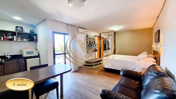 豪華公寓 | 1 間睡房、手提電腦工作空間、遮光窗簾/窗簾、熨斗/熨衫板