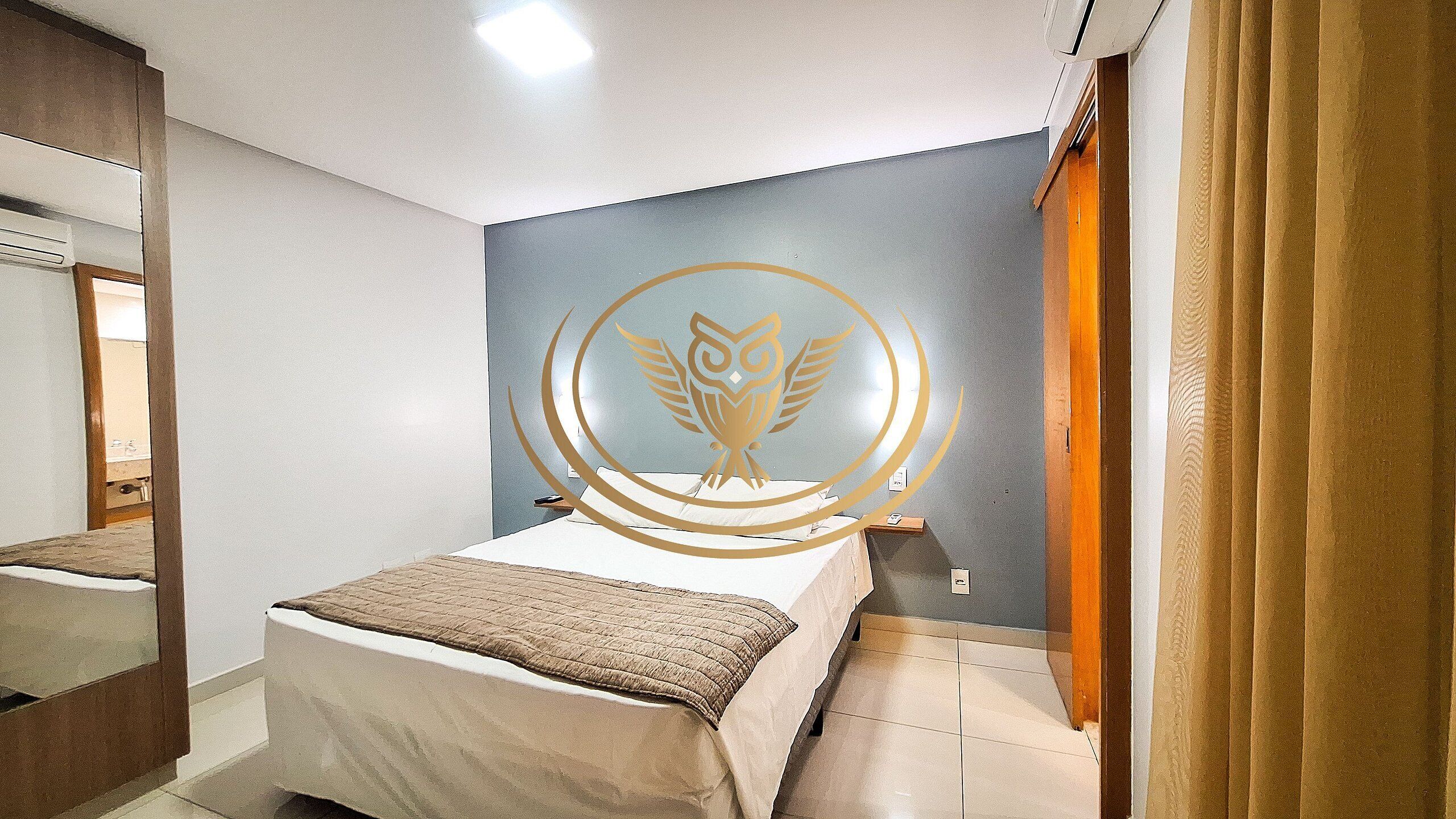 Apartamento de lujo | 1 dormitorio, espacio para trabajar con un portátil, cortinas opacas