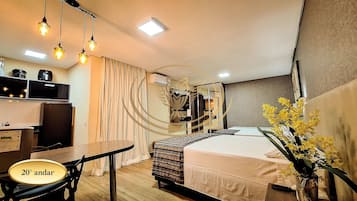 Grand Apartment | 1 bedroom, laptop workspace, blackout drapes, iron/ironing board