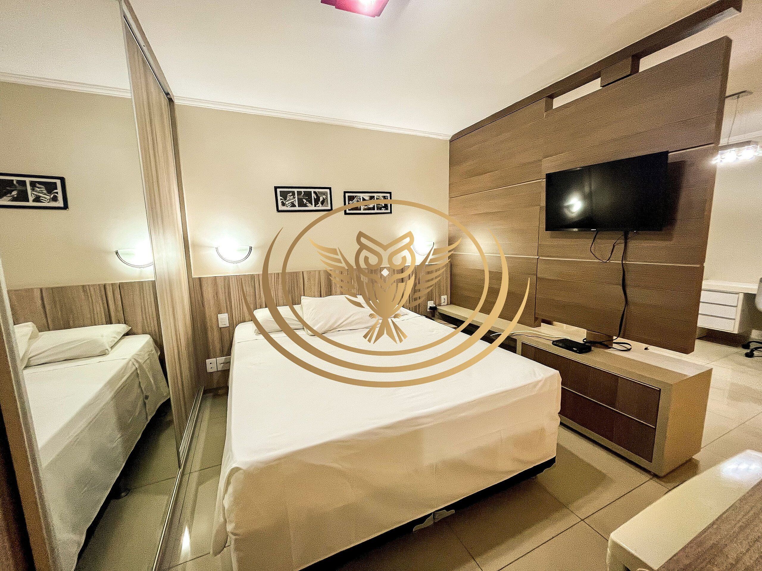 Luxury Apartment | 1 bedroom, laptop workspace, blackout drapes, iron/ironing board