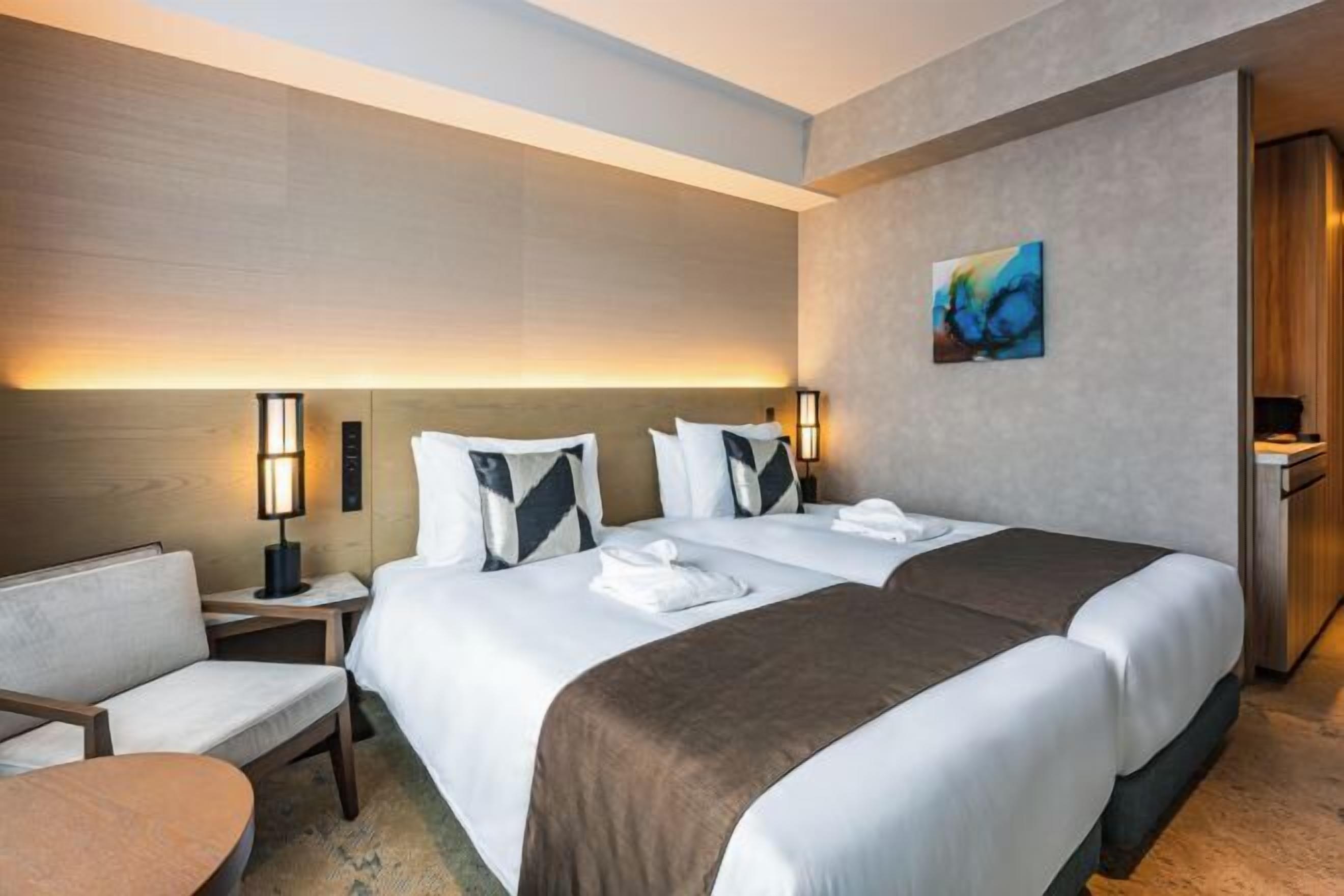 Donsdekens, een kluis op de kamer, verduisterende gordijnen, gratis wifi