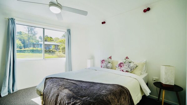 3 habitaciones, escritorio, wifi gratis y ropa de cama 