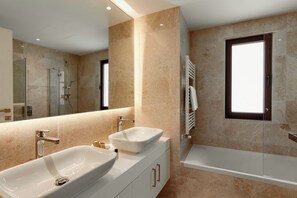 Haartrockner, Handtücher