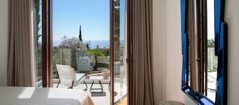 Spectacular Sea Views Await, Paphos Villa 1481