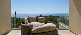 Spectacular Sea Views Await, Paphos Villa 1481