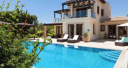 Experience Ultimate Luxury in a Majestic Villa, Paphos Villa 1482