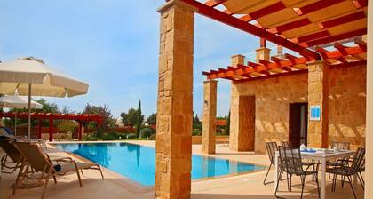 Unwind in Paradise: Where Luxury Meets Leisure