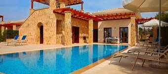 Unwind in Paradise: Where Luxury Meets Leisure