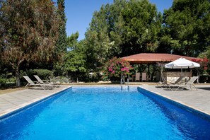 A heated pool - Unwind in Luxury: Your Perfect Family Escape (Paphos)