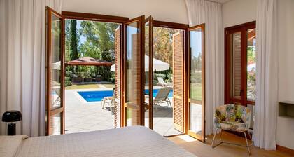 Unwind in Luxury: Your Perfect Family Escape