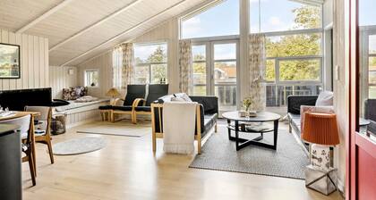 Cozy home in Skals with WiFi