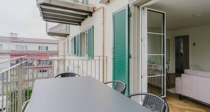 Blueground | Küsnacht, w/d, furniture & decor