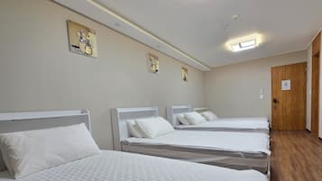 Standard Quadruple Room (non-Korean nationals only)