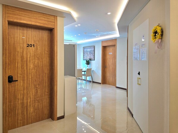 Televisión LCD 28 pulgadas con canales de televisión digitales