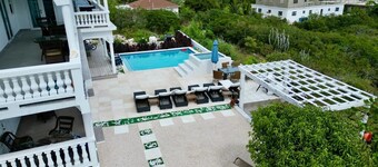 New Condo with Sea View