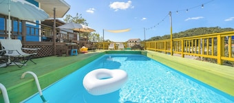 Taean Dalbam pet Pension