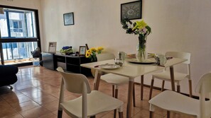 Dining - Thommy Suites (Rosario)