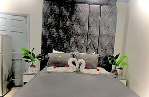 1 chambre, fer et planche à repasser, Wi-Fi, draps fournis