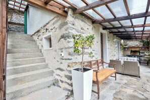 Terrace/patio - La Canonica, Camedo, Switzerland (Camedo)