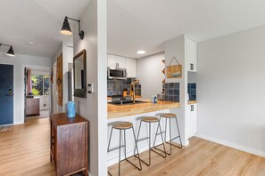 Fridge, microwave, oven, stovetop - Kihei Garden Estates C-105 - Stunning Renovation, AC, Steps from the Beach! (Kihei)