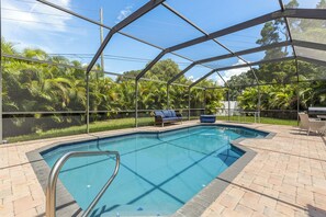 Udendørs pool, opvarmet pool